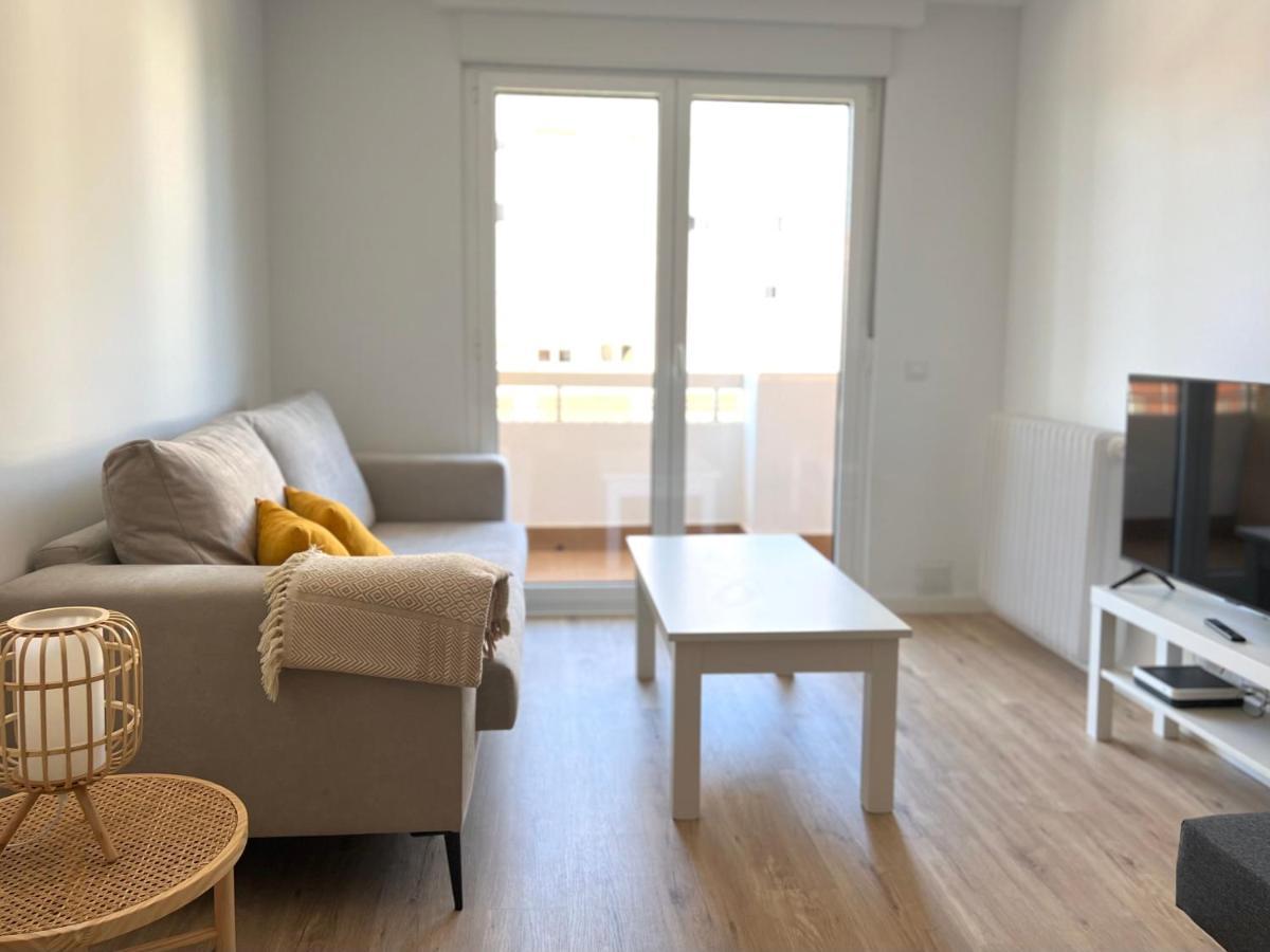 Ferienwohnung Housing Leon Ana Mogas Con Garaje Exterior foto